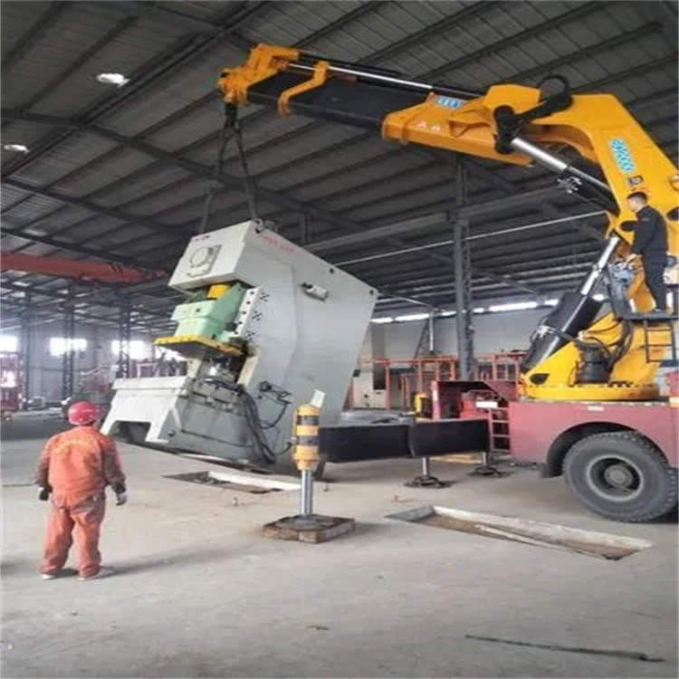 北大镇80吨折臂吊车出租附近电话